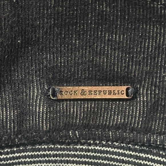 ROCK & REPUBLIC Men’s Blue Hoodie Size Small - Picture 5 of 6